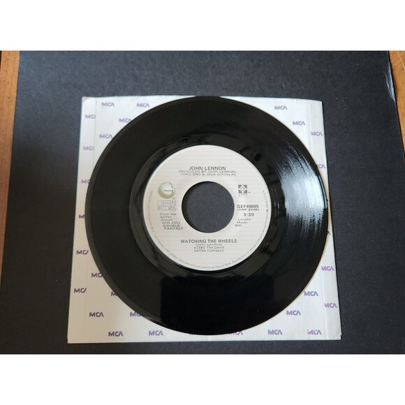 Vintage John Lennon "Watching The Wheels" Yoko Ono "Yes I’m Your Angel" 45RPM - Picture 1 of 4